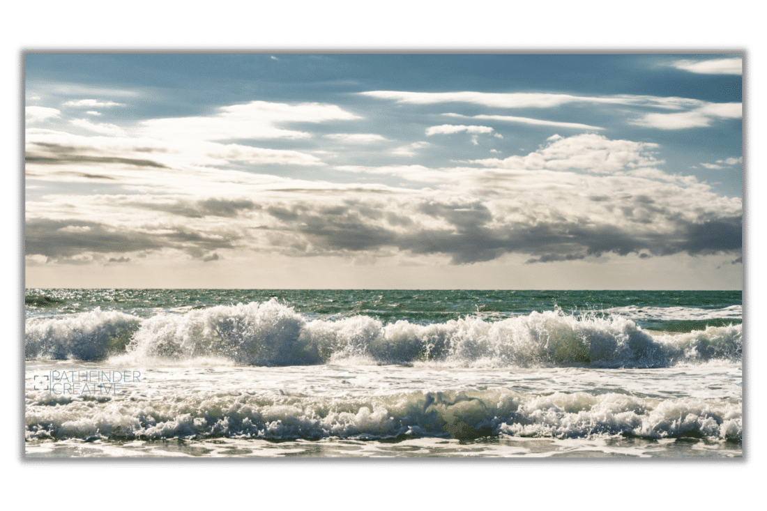 The Surf (Canvas Print)